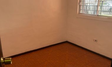 Arriendo casa en villa Las Encinas, Peñaflor