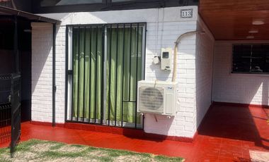 Arriendo casa en villa Las Encinas, Peñaflor