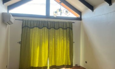 Arriendo casa en villa Las Encinas, Peñaflor