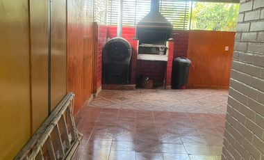 Arriendo casa en villa Las Encinas, Peñaflor