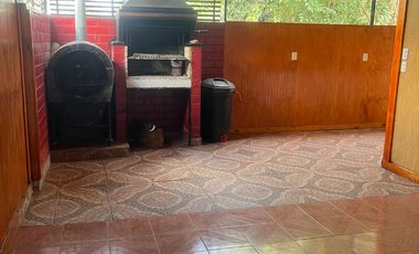 Arriendo casa en villa Las Encinas, Peñaflor