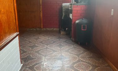 Arriendo casa en villa Las Encinas, Peñaflor