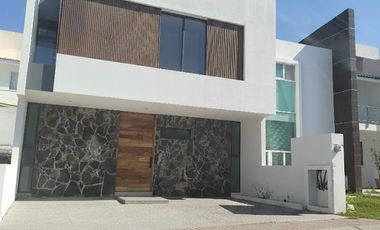 En Venta Casa NUEVA  Fraccionamiento Residencial El Refugio Querétaro