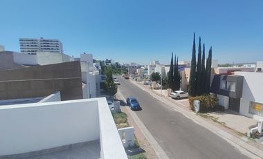En Venta Casa NUEVA  Fraccionamiento Residencial El Refugio Querétaro