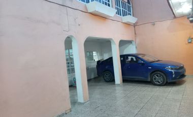 VENTA DE CASA EN CHALCO CENTRO, EN FRENTE DE RESTAURANT LOS COCHINITOS