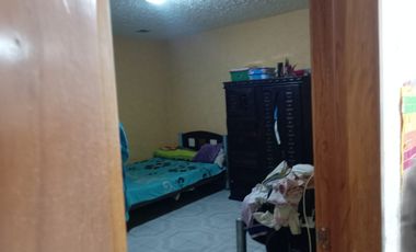 VENTA DE CASA EN CHALCO CENTRO, EN FRENTE DE RESTAURANT LOS COCHINITOS