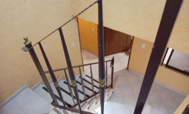 VENTA DE CASA EN CHALCO CENTRO, EN FRENTE DE RESTAURANT LOS COCHINITOS