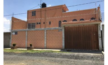 VENTA DE CASA EN CHALCO CENTRO, EN FRENTE DE RESTAURANT LOS COCHINITOS