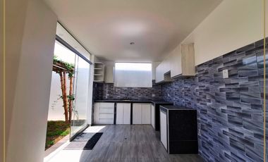 ✨ ¡Casa moderna en venta en Los Nogales!