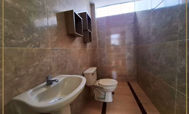 ✨ ¡Casa moderna en venta en Los Nogales!