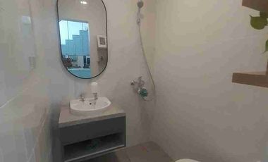 Rumah Modern American Classic Siap huni di Bekasi Free DP