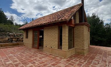 Arriendo casa Villa de Leyva en la montaña