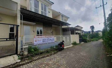 Dijual murah via lelang rumah di perum Cordoba batu malang