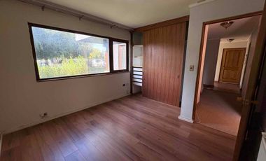 Amplio departamento en primer piso con vista a áreas verdes – Edificio Plaza Torremolinos