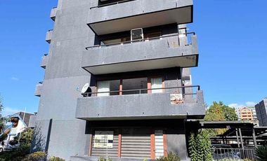 Amplio departamento en primer piso con vista a áreas verdes – Edificio Plaza Torremolinos
