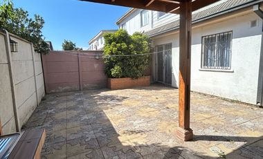 SE ARRIENDA  COMODA CASA  DE 4D Y 2B EN PARQUE BICENTENARIO, TALCA