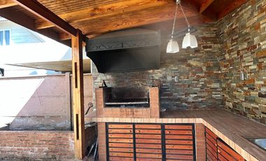 SE ARRIENDA  COMODA CASA  DE 4D Y 2B EN PARQUE BICENTENARIO, TALCA