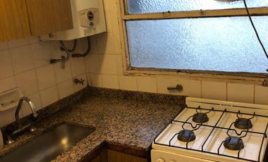 Alquilo 2 ambientes en Almagro
