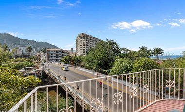 HOTEL en VENTA Centro de Puerto Vallarta