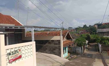 Rumah Carport Luas Pinggir Jalan Dkt Kampus Jatinangor