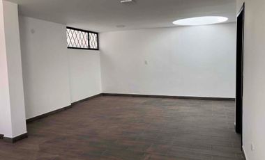 🏡 Casa Comercial en Venta o Renta – Excelente Ubicación en Ibarra