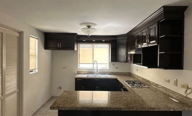 CASA EN RENTA, COL. ANÁHUAC LA PERGOLA, ESCOBEDO