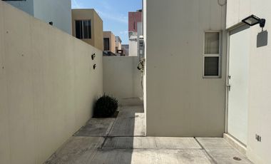 CASA EN RENTA, COL. ANÁHUAC LA PERGOLA, ESCOBEDO