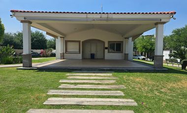 CASA EN RENTA, COL. ANÁHUAC LA PERGOLA, ESCOBEDO