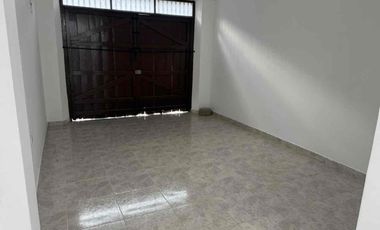 Alquilo casa comercial en el barrio la Pamba