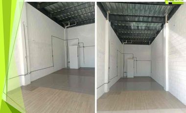 RENTA LOCAL COMERCIAL EN PLAZA TOLEDO. ZAKIA QUERETARO.22K