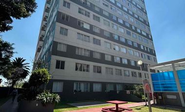 Rento Hermoso Departamento  55 en planta baja Torre C con 8m de balcón. Residencial Enksa.