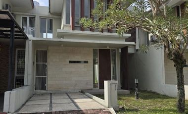 Rumah Cluster mewah 2lt lokasi Jl. Soekarno Hatta Pekanbaru