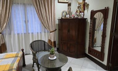 Serene Hillside Residence with Garden Views at Maria Luisa