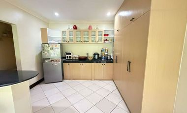 Serene Hillside Residence with Garden Views at Maria Luisa