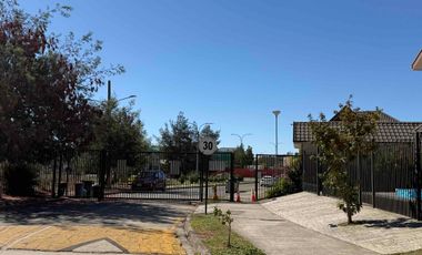 Casa con Quincho en Condominio Fundo el Carmen Temuco