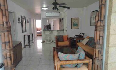 En venta departamento con garaje a una cuadra del malecón Salinas Ecuador