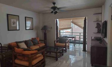 En venta departamento con garaje a una cuadra del malecón Salinas Ecuador