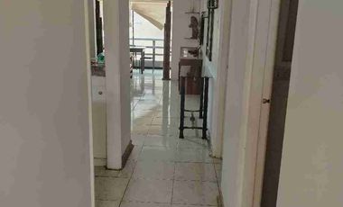 En venta departamento con garaje a una cuadra del malecón Salinas Ecuador