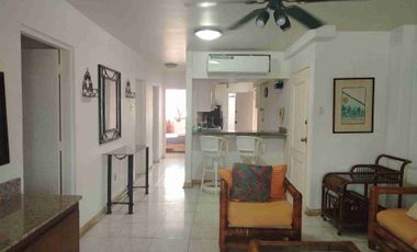 En venta departamento con garaje a una cuadra del malecón Salinas Ecuador