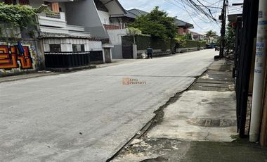 Harga Terbaik! Rumah Nyaman Cocok untuk Keluarga” Dijual Rumah 2,5 lantai di perumahan greenvile lokasi strategis