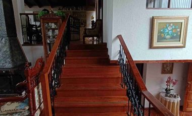 PLAZA ARGENTINA VENDO CASA GRANDE TUNELES GUAYASAMÍN