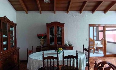 PLAZA ARGENTINA VENDO CASA GRANDE TUNELES GUAYASAMÍN