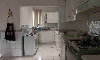 PLAZA ARGENTINA VENDO CASA GRANDE TUNELES GUAYASAMÍN