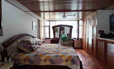 PLAZA ARGENTINA VENDO CASA GRANDE TUNELES GUAYASAMÍN