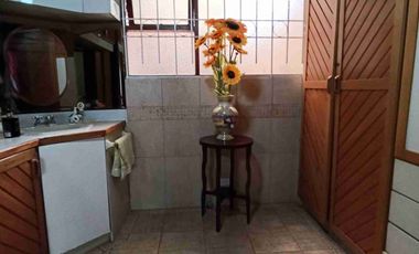 PLAZA ARGENTINA VENDO CASA GRANDE TUNELES GUAYASAMÍN