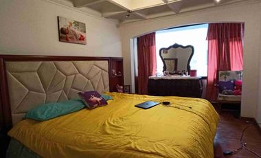 PLAZA ARGENTINA VENDO CASA GRANDE TUNELES GUAYASAMÍN