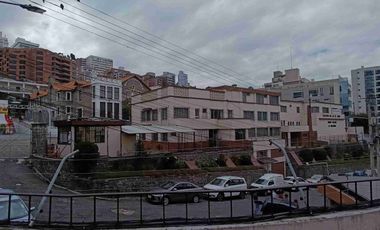 PLAZA ARGENTINA VENDO CASA GRANDE TUNELES GUAYASAMÍN