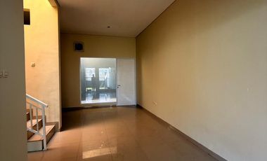 RUMAH NYAMAN MINIMALIS MODERN 2 LANTAI SIAP HUNI DI MEKAR WANGI BANDUNG