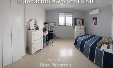 Casa en alquiler en Vía al Sol con dormitorio en planta baja y patio | 4 dormitorios