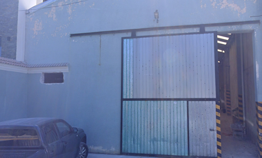 CASA CON BODEGA EN VENTA EN LIBRES: Oportunidad en Barrio de Guadalupe, a Pasos de la Carretera Federal Puebla-Nautla y el Centro